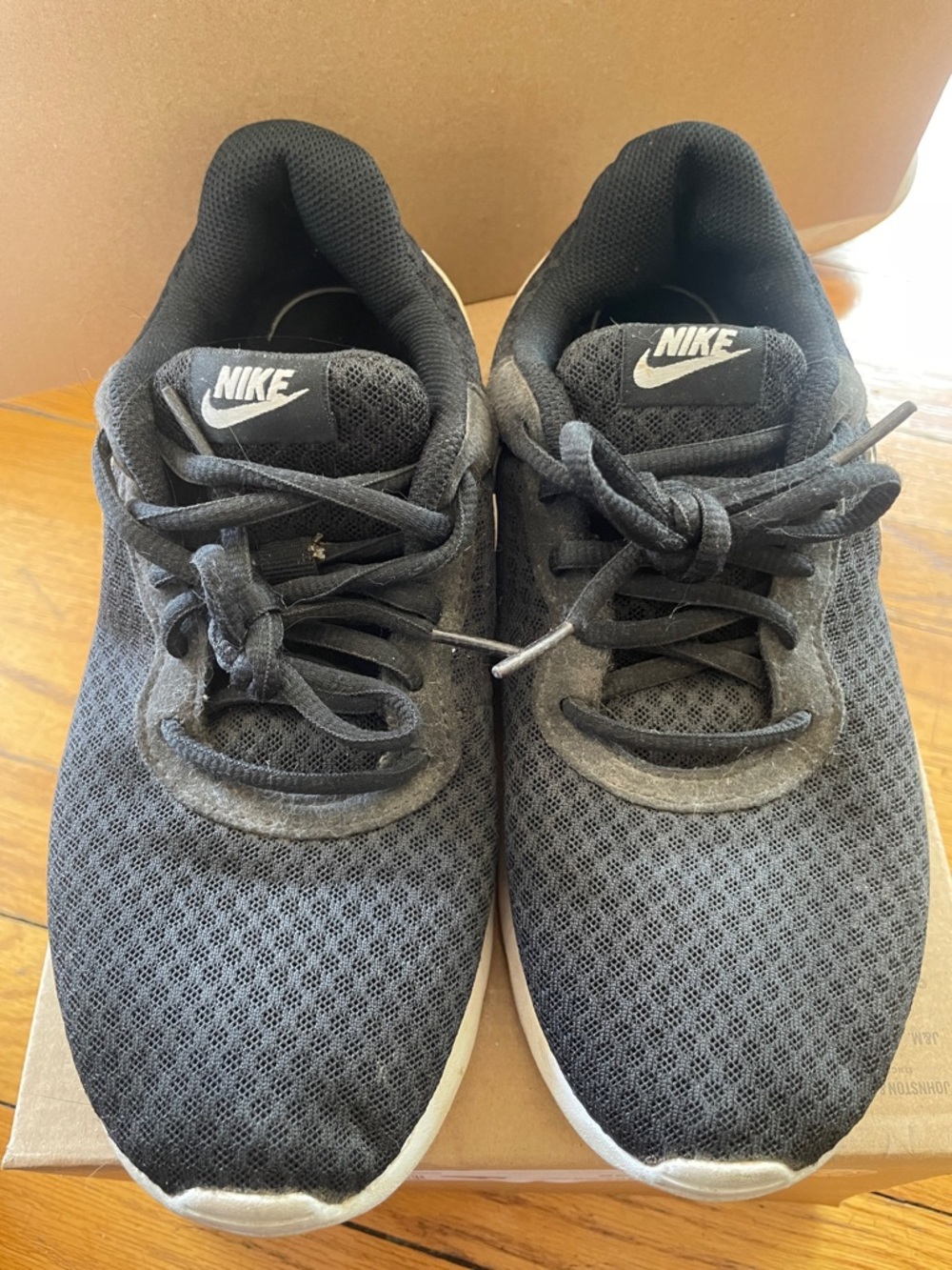 Nike Black JV Mesh boy’s Sneakers